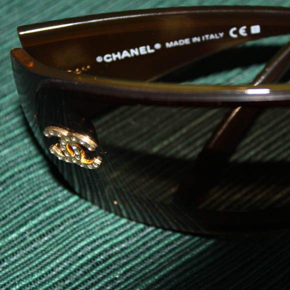 Chanel Sunglasses - Picture 3 of 8